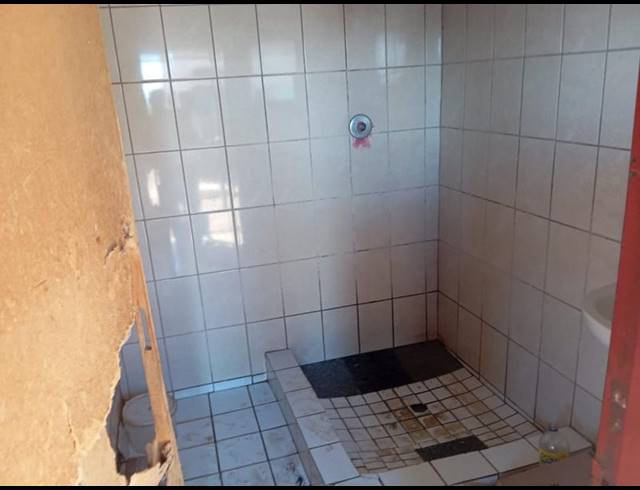 2 BEDROOM HOUSE FOR SALE IN PALM RIDGE